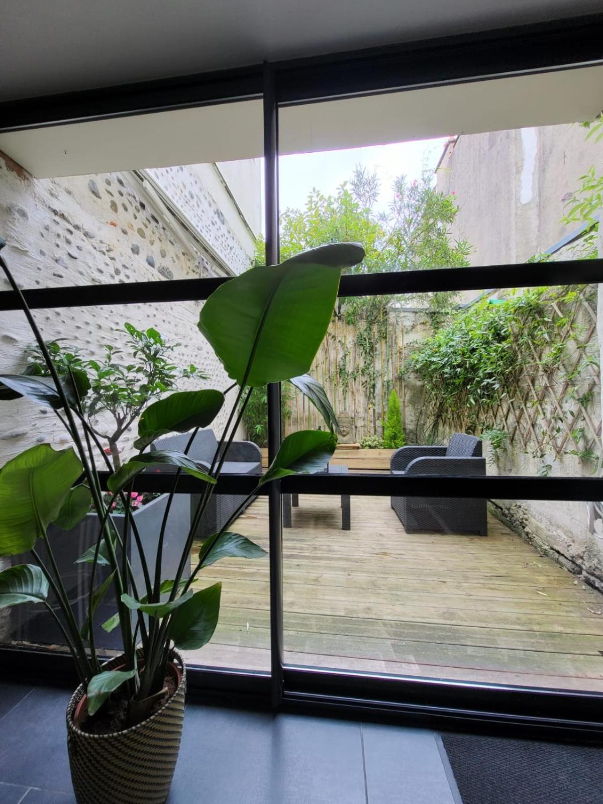Le Patio - Appartement Calme - Hyper Centre Pau Exteriér fotografie